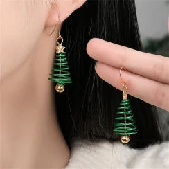 Fashion Christmas Tree Earrings For Women Piercing Golden Color Star Pendant New In Earrings Jewelry Accessories New Year Gifts