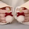 short-bow-pompom