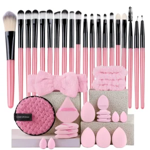 Makeup Brushes Set Premium Synthetic Kabuki Foundation Concealers Powder Blush Blending Face Eye Shadows Brush Set