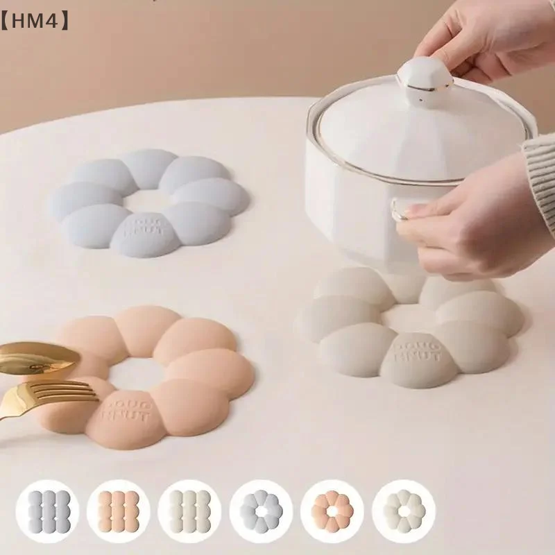 〔HM4〕Multipurpose Pot Mat Heat Resistant Coaster Donuts Shape Silicone Coaster Set Heat Insulation Mat For Dining Table - Image 4