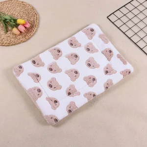 1pc-Cartoon bear print pet blanket, dog bed mat, small and medium-sized dog, cat, sleeping in autumn and winter