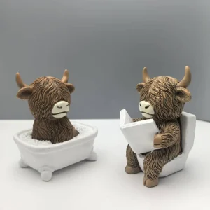 Cute Scottish Highland Cow Resin Figurines Funny Bathing & Reading Cow Statue Desk Decor for Home Bathroom Office Holiday Gift