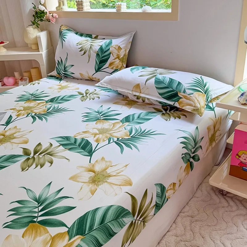 3PC Tropical Floral Fitted Sheet Set, Green Leaf Flower Printed Bedding Set with Pillowcases - Image 3
