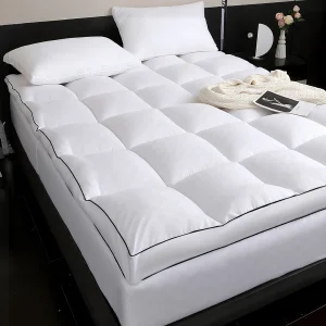 Double Bed Mattress Topper 10cm: Quilted Ultra Fluffy, Breathable Microfiber, Elastic Straps for Comfort & Restful Sleep