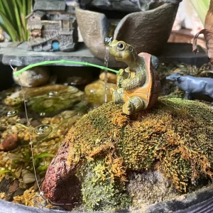 Creative Rope Fishing Turtle Statue Cute Simulation Turtle Resin Figurine Animal Sculpture Ornament Outdoor Home Garden Decor