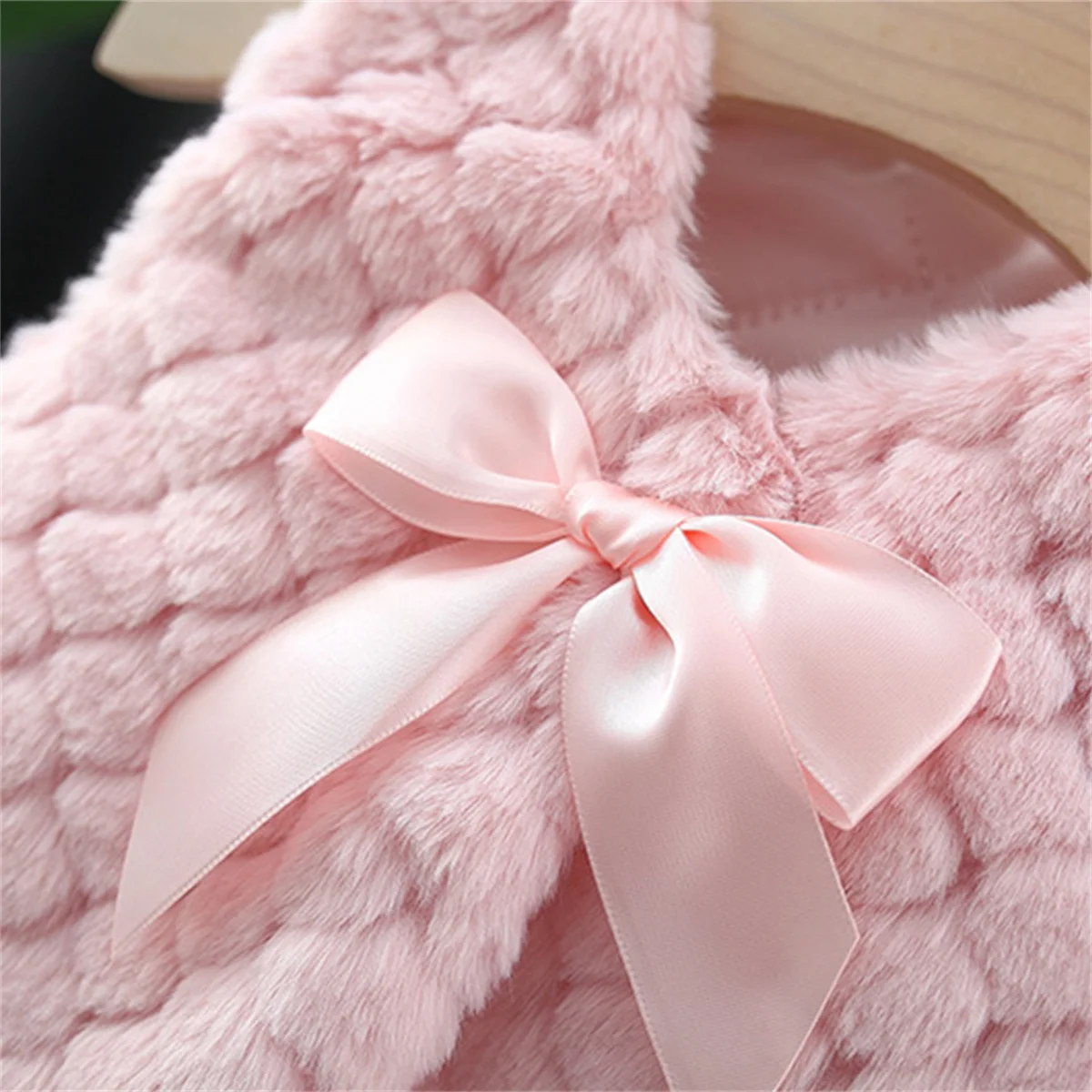 Winter Toddler Plush Coat Girl Baby Bow Solid Color One Button Loose and Versatile Outdoor Artificial Fur Tank Top - Image 6