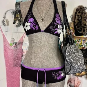 2026 new summer American Y2K tropical floral flamingo print bikini set with hanging neck, triangular cup shorts, split swimsuit