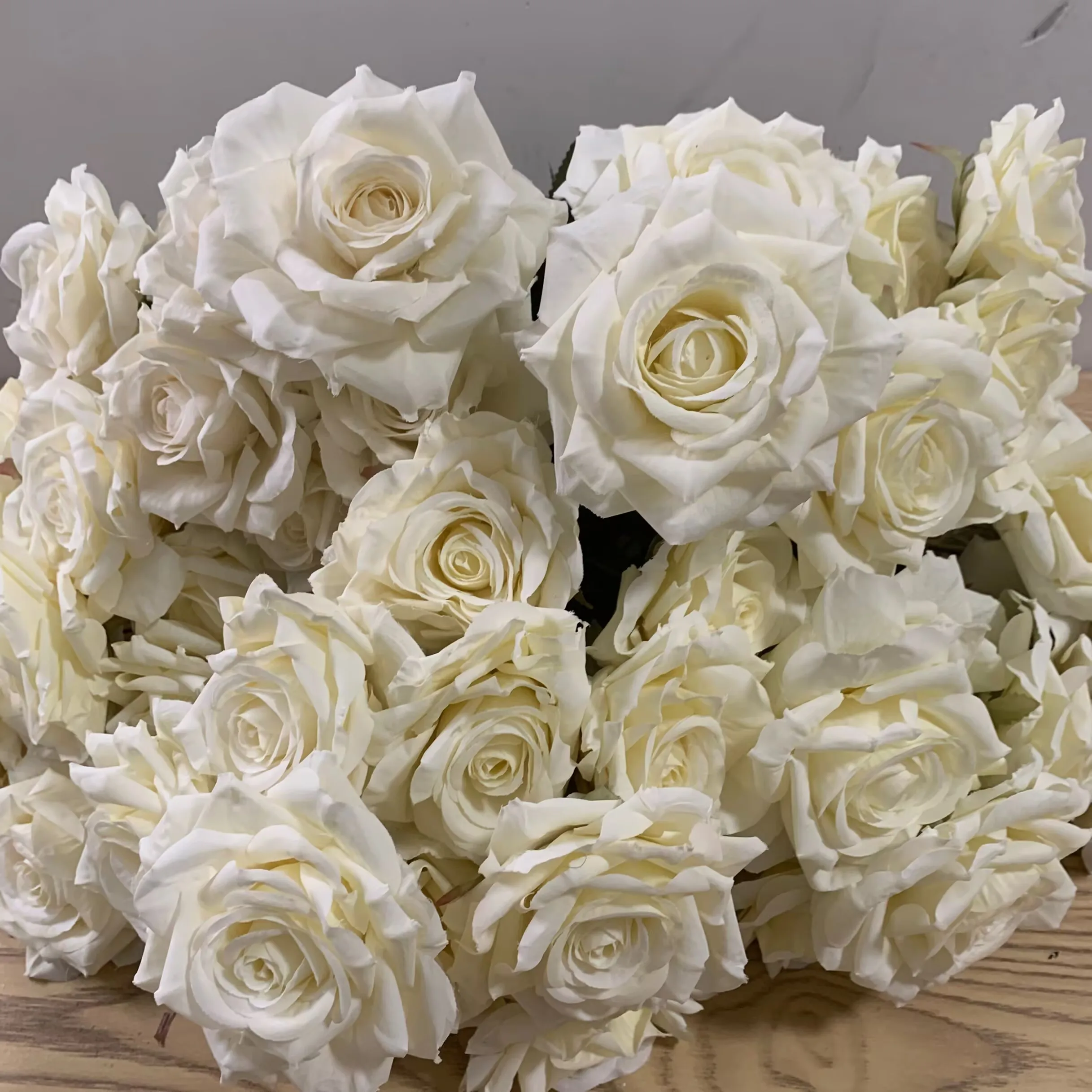 7Heads Roses Bouquet Artificial Flower White Beige Ivory Vintage Rose Living Room Dry Flower Decoration Wedding - Image 3
