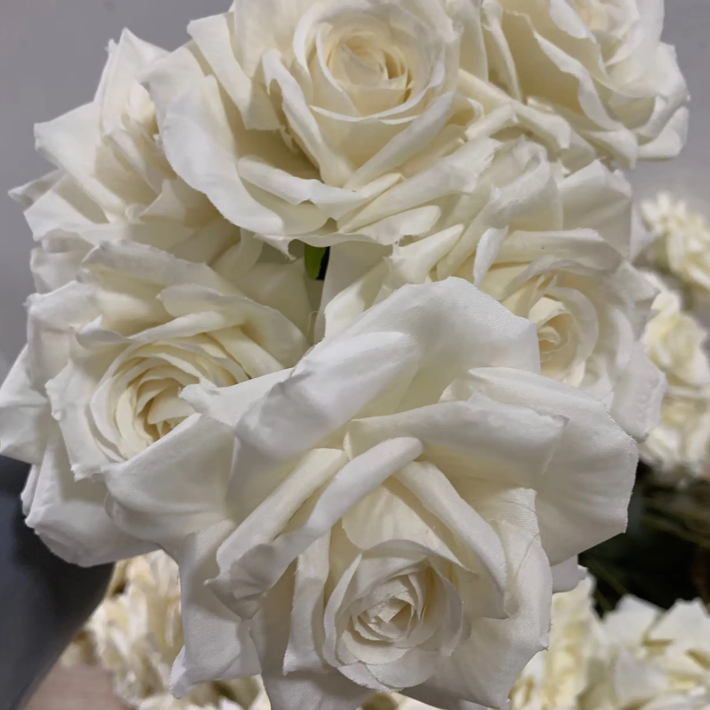 7Heads Roses Bouquet Artificial Flower White Beige Ivory Vintage Rose Living Room Dry Flower Decoration Wedding - Image 4