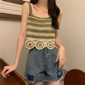 Retro Fashion Knitted Crop Top Sleeveless Vest Embroidery Pattern Tank Top Summer Elegant Short Top Camisoles