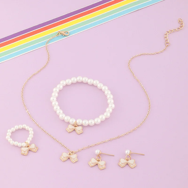 5pc/set Everyday Butterfly Jewelry Set – Delicate Wing Charms on Sleek Chains for Effortless Elegant Style. - Image 4