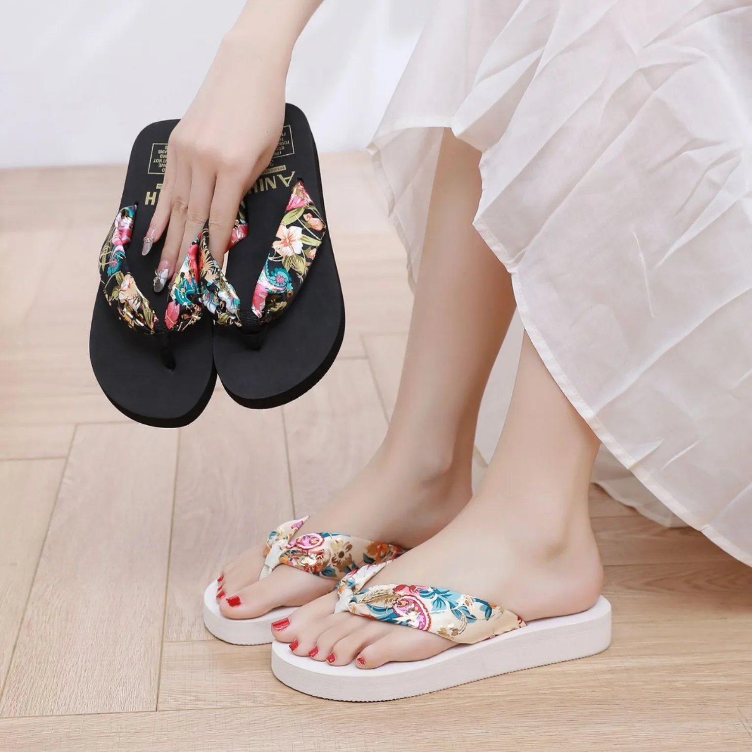 Fashion Women Flip Flops Summer Beach Flat Slippers Outside Sandals Ladies Comfortable Shoes Footwear Pantuflas Mujer - Image 2