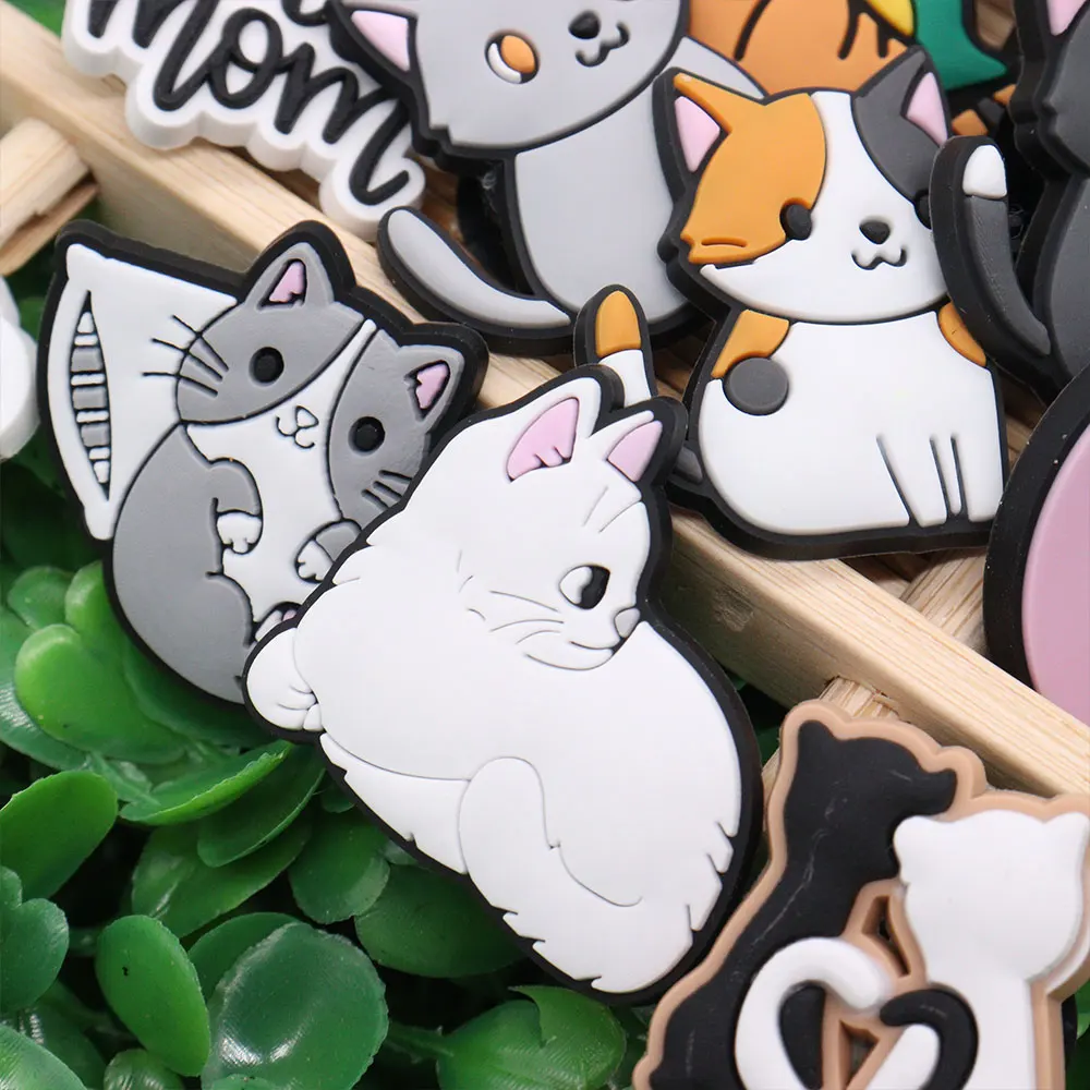 Hot Sales 1-17Pcs PVC Lovely Cats Animals DIY Boys Girls Shoes Charm Buckle Clog Fishbone Sandals Accessories - Image 6