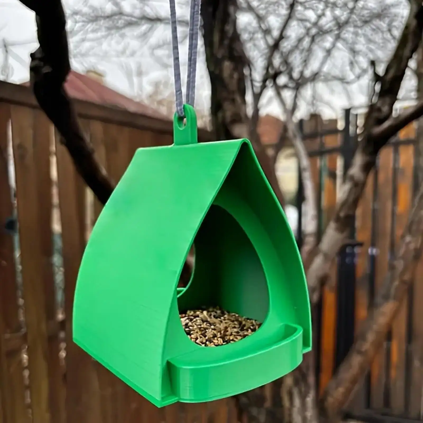 House Bird Feeder Open Design Station Hut Shape Hangable Mounted Small Hummingbird Feeder for Outside Garden Winter Balcony - Image 2