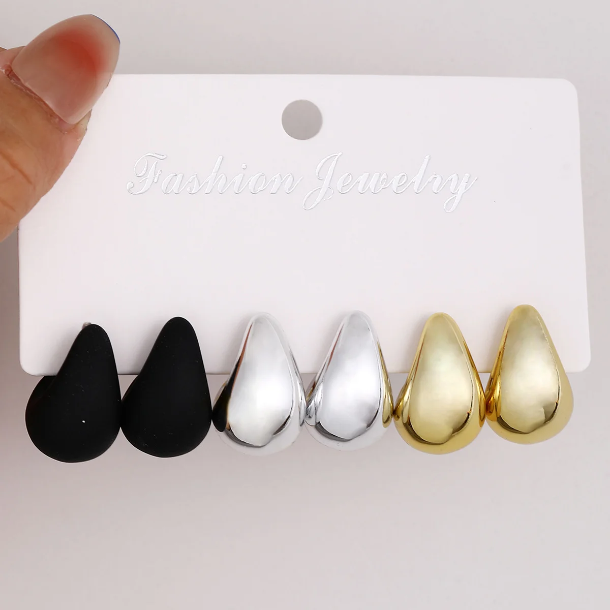 Vintage Elegant Teardrop Stud Earring Set Chic Simple Fashion Lightweight Earrings for Women Daily Wear Party Jewelry Gift 2025 - Image 5