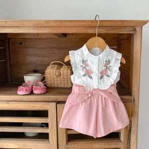 (0-3 Years Old) Summer Baby Girl Cotton Flower Embroidery Sleeveless Top And Shorts Two-Piece Set Of Cute Girl Shirt Top And Sho
