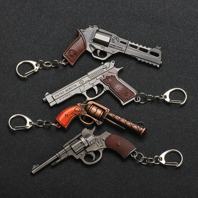 1pc Cool Game Pistol Shape Keychain Metal P92 R45 R1895 Model Toy Key Ring Gift - Image 3