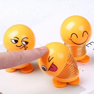 1pcs Various Funny Expression Dolls With Car Springs Smiling Face Interesting Shake Yellow Funny Interior Decoration Accessories
