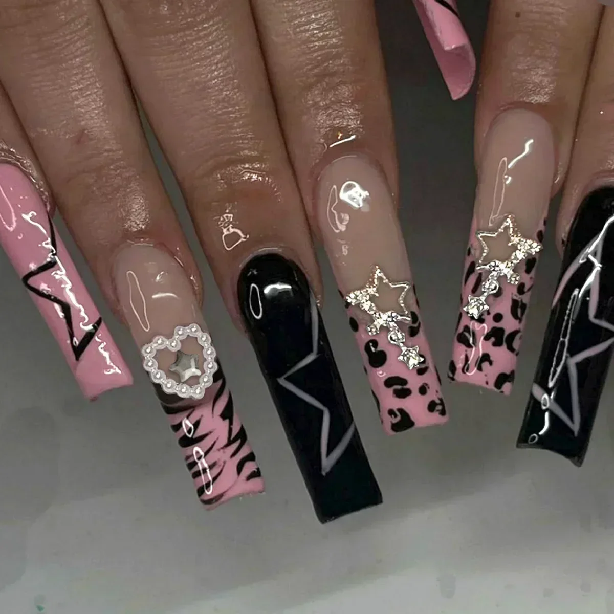24Pcs Long Ballet False Nails Pink Butterfly with Rhinestones French Design Wearable Fake Nails Glitter Press on Nails Tips Art - Image 4