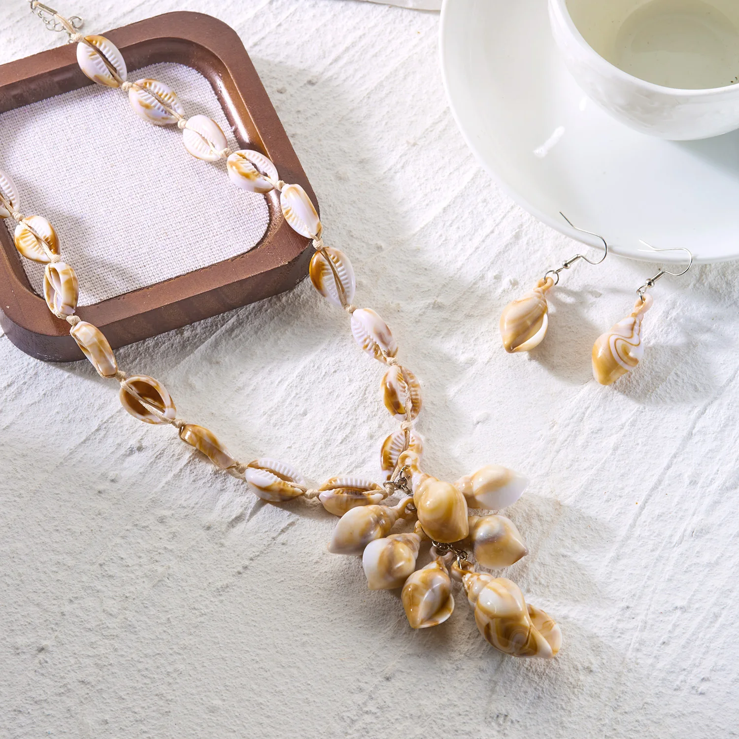Bohemian Shell Conch Acrylic Tassel Necklace Earrings Set for Women Dainty Starfish Shell Vacation Beach Fashion Jewelry Gift - Image 4
