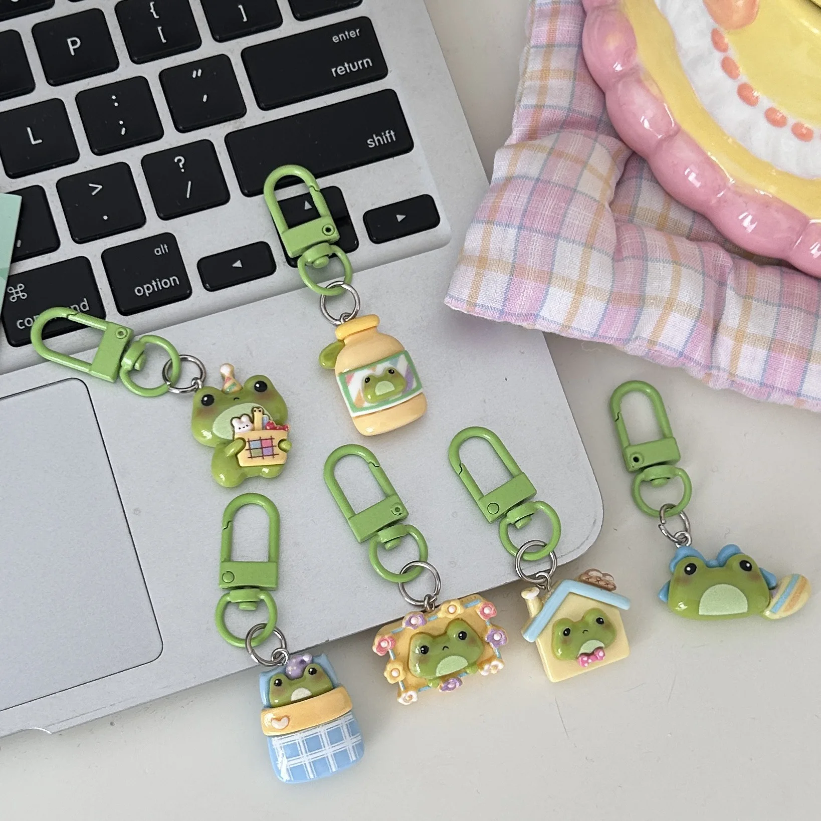 Cartoon Frog Key Chain Cute House Vase Photo Frame Frog Pendant Car Key Ring Backpack Charms Bag Decor Accessories - Image 2