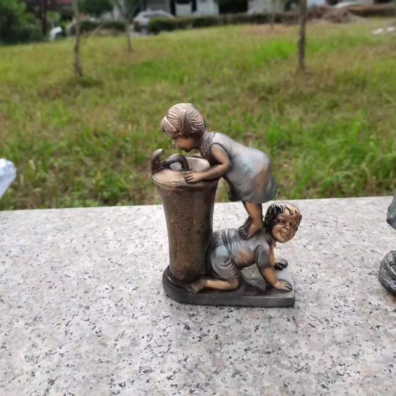 Creative Boy and Girl Water Play Ornaments Sculptures Retro Garden Gardening Crafts Home Decor New Products Outdoor Decoration - Image 3