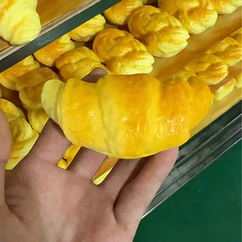Croissant Squishy Toy Squeeze Toy Slow Rebound Stress Relief Soft Squeeze Anti-Anxiety Toy For Students Office Workers - Image 3