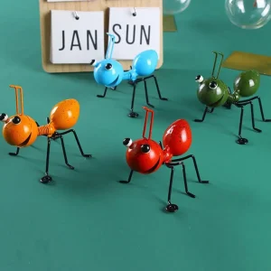 Cute Ant Statue Garden Decor Figure Stand Ant for Outdoor Yard Lawn Decoration Iron Ant Sculpture Home Desktop Decoration