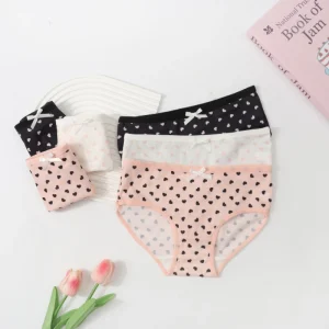 Girls' Triangular Underpants Printed Girl's Shorts Breathable and Lightweight Underpants Sweet Comfortable and Soft Underpants