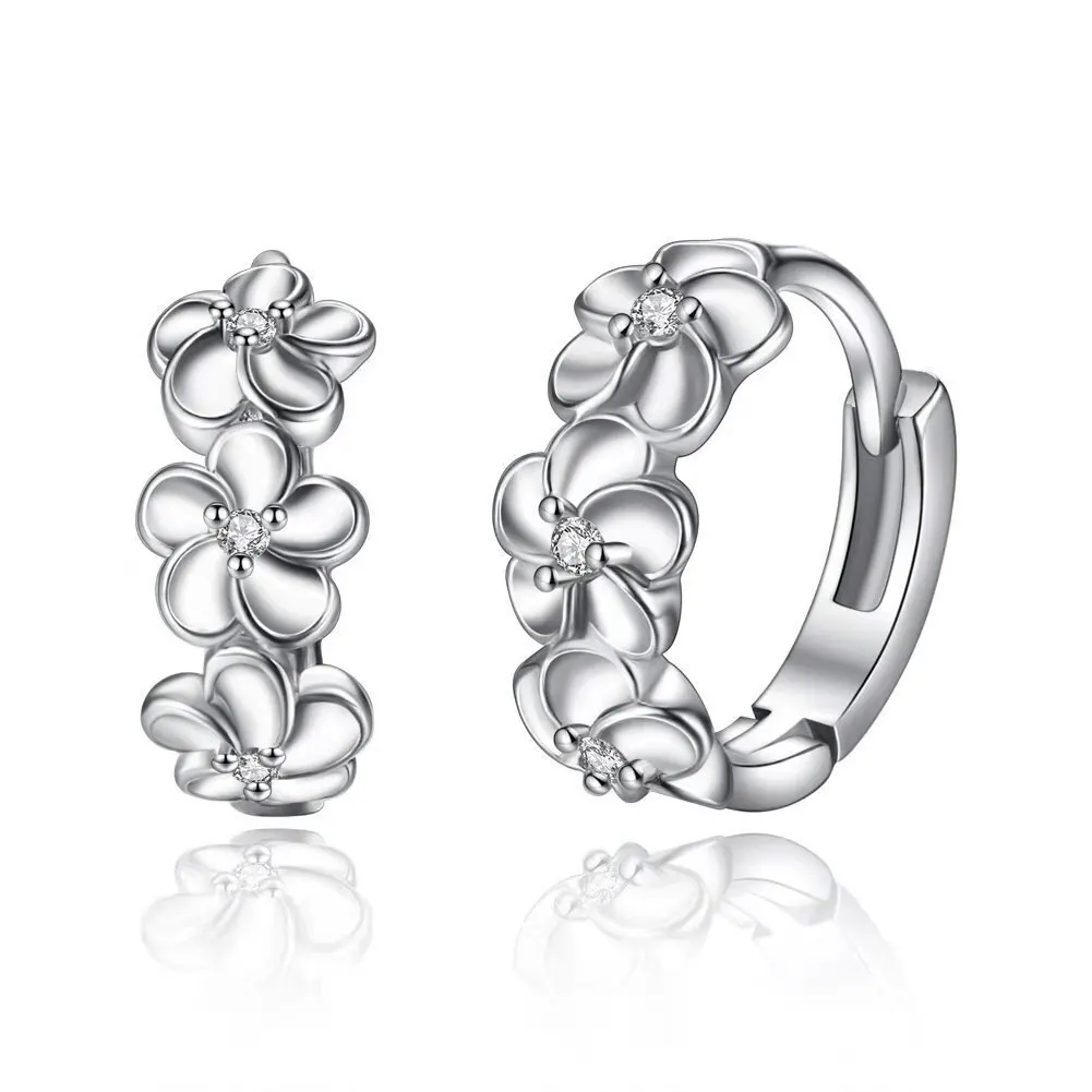 Wholesale Fashion 18K Gold Small Flower Earrings Round Crystal Zircon Elegant Cute Women Charms Wedding Jewelry Gift - Image 4
