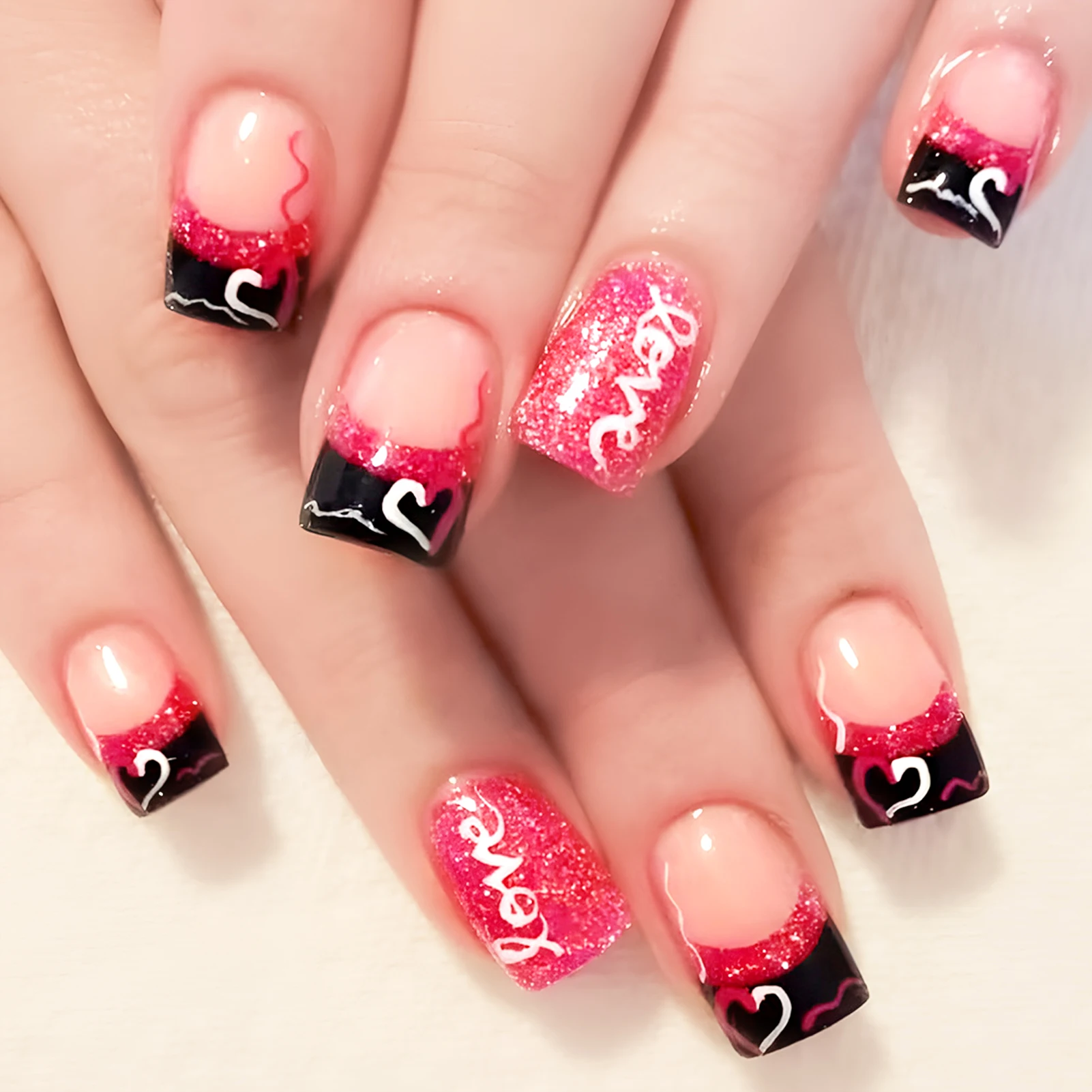 Y2K Girls Black French Fake Nails 24Pcs Short Square Press On Nails Pink Love Heart/Dot Printed Valentine's Day Charm Manicure - Image 5