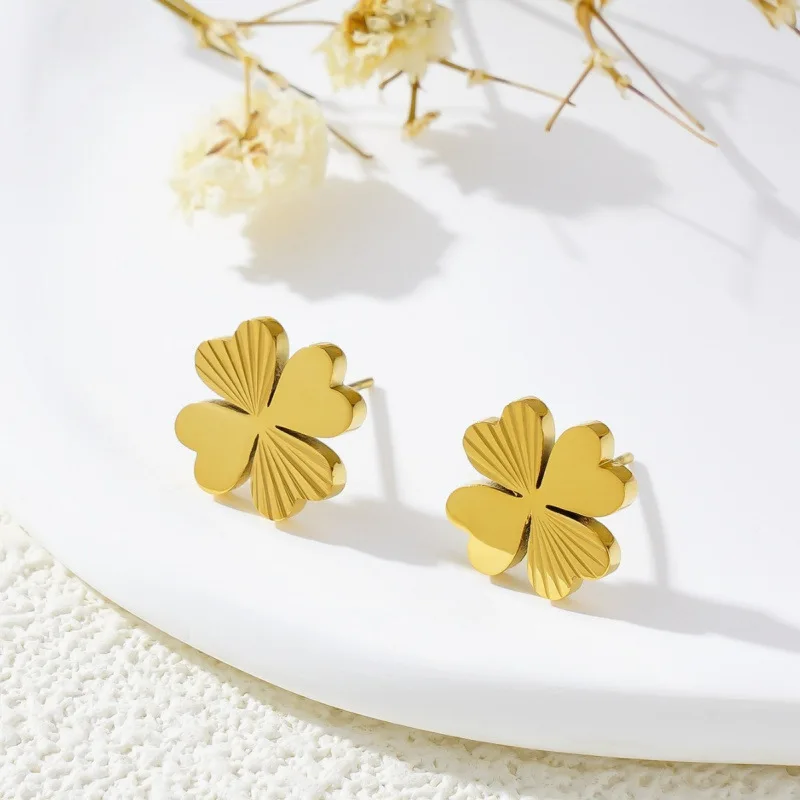 Four Leaf Clover Necklace&Earrings Set Stainless Steel Heart Flower Clavicle Chain Jewelry Elegant Sweet Romantic Daily Fashion - Image 4