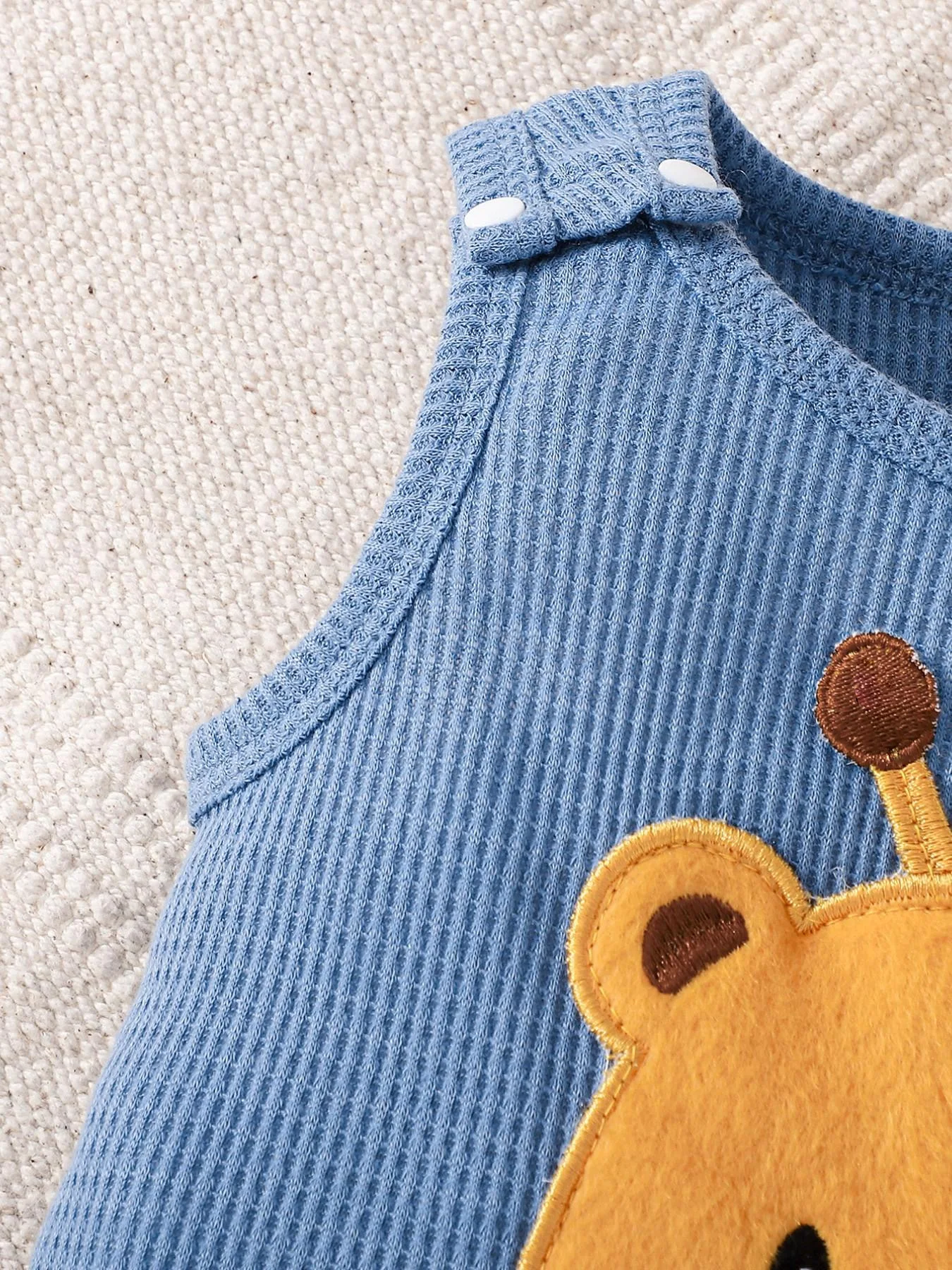 Summer Sleeveless 3D Giraffe Jumpsuit for Boys and Girls, Cute Blue Basketball Patch, Soft and Comfortable Crawling Suit - Image 5