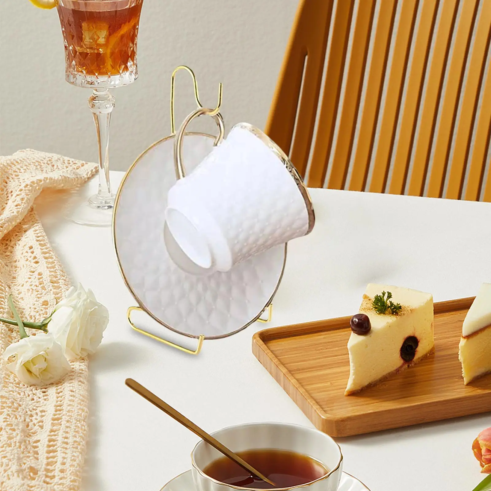 Tea Cup and Saucer Display Stand Elegant Cup Holder Teacup Display Easel Holder for Party Restaurant Table Office Cabinet