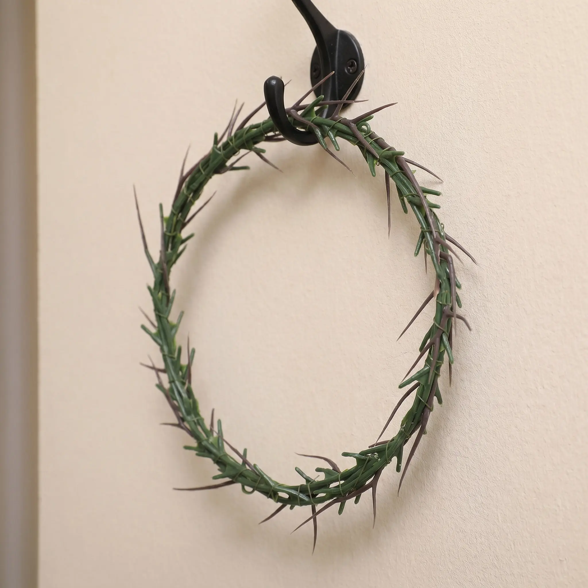10 Inch Thorn Crown Wreath Ornament Plastic Passion of Christ Garland Pendant Halloween Haunted House Party Church Decor - Image 6