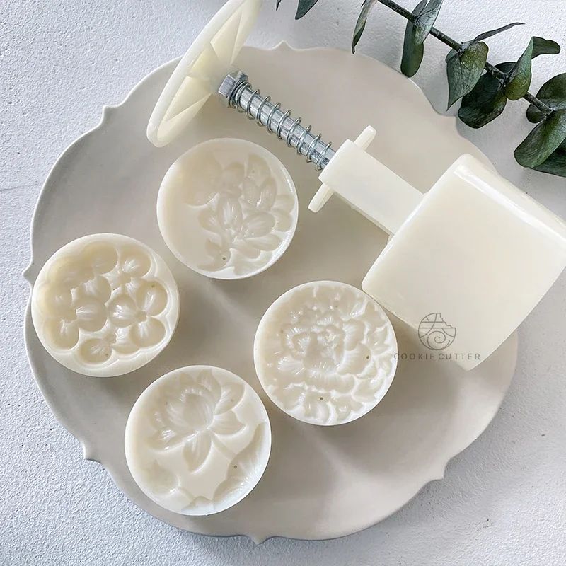 4Pcs/Set Flower Shape Round Mooncake Mold Chinese Pastoral Style Hand Pressure 3D Home DIY Fondant Cake Decoration Tools - Image 2