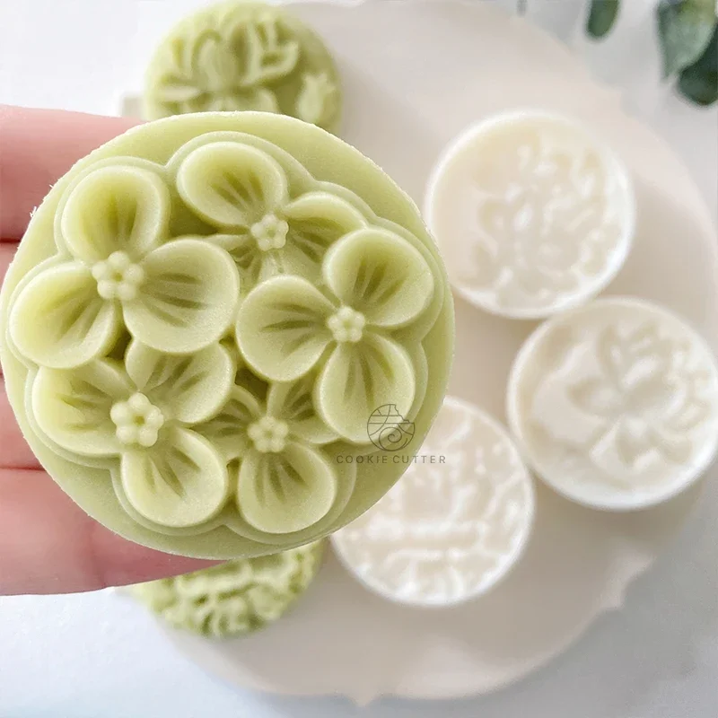 4Pcs/Set Flower Shape Round Mooncake Mold Chinese Pastoral Style Hand Pressure 3D Home DIY Fondant Cake Decoration Tools - Image 3