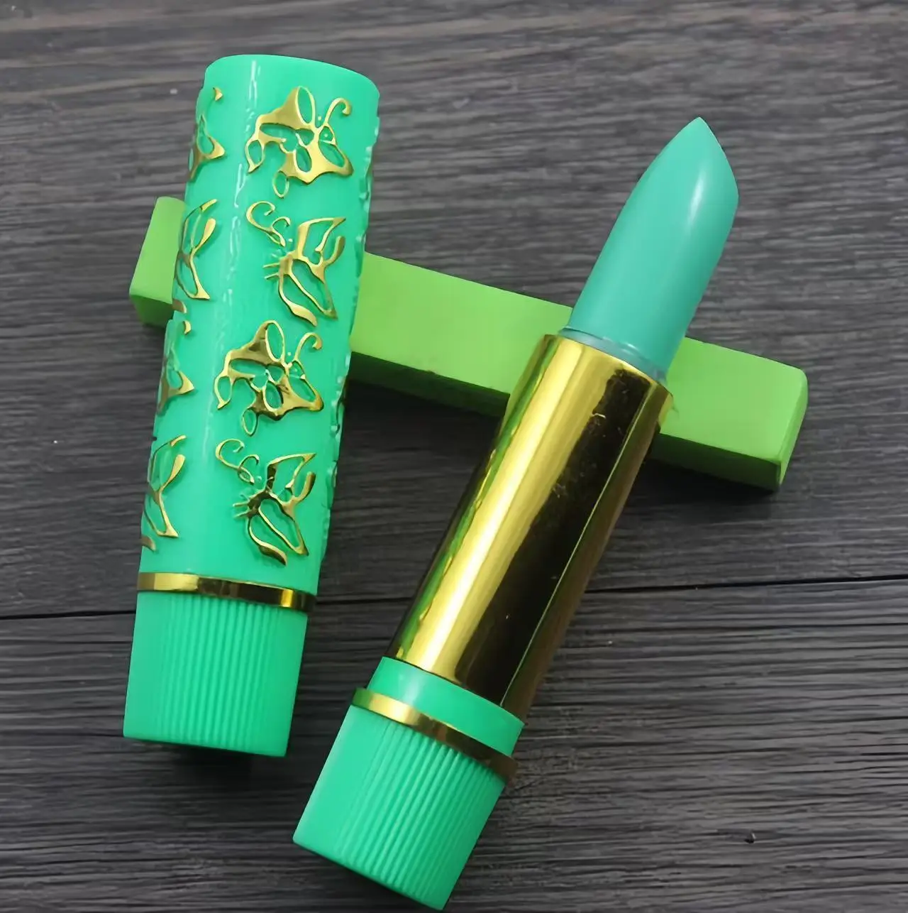 6Pcs/Set Color-changing Lipstick Lip Balm Repair Reduce Lip Lines Long Lasting Moisturizing Velvet Lipstick Exfoliating Lip Base