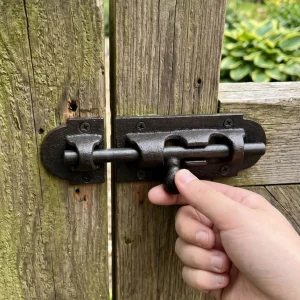 Cast Iron Door Latch Mounted Bolt Lock Antique Decorative Barrel Bolt Lock For Villa Gate Barn Door Home Hardware Accessory