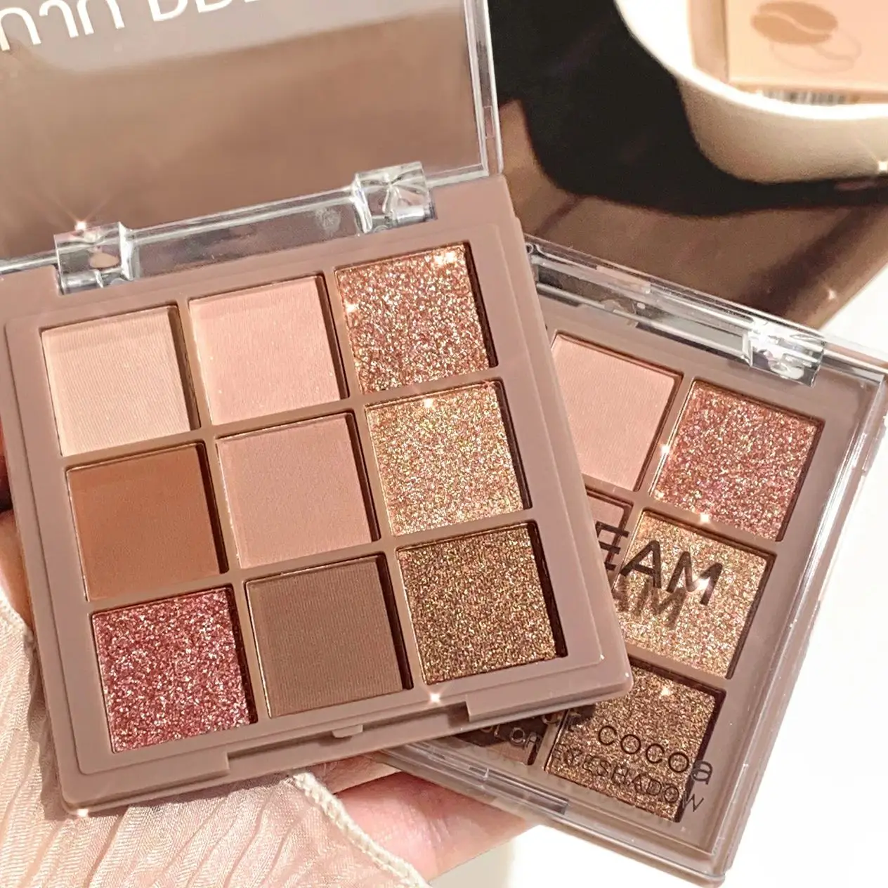 Luxurious 9-18 color eyeshadow palette - Velvet matte and shimmer effect, durable waterproof, berry, brown and nude tones - Image 5