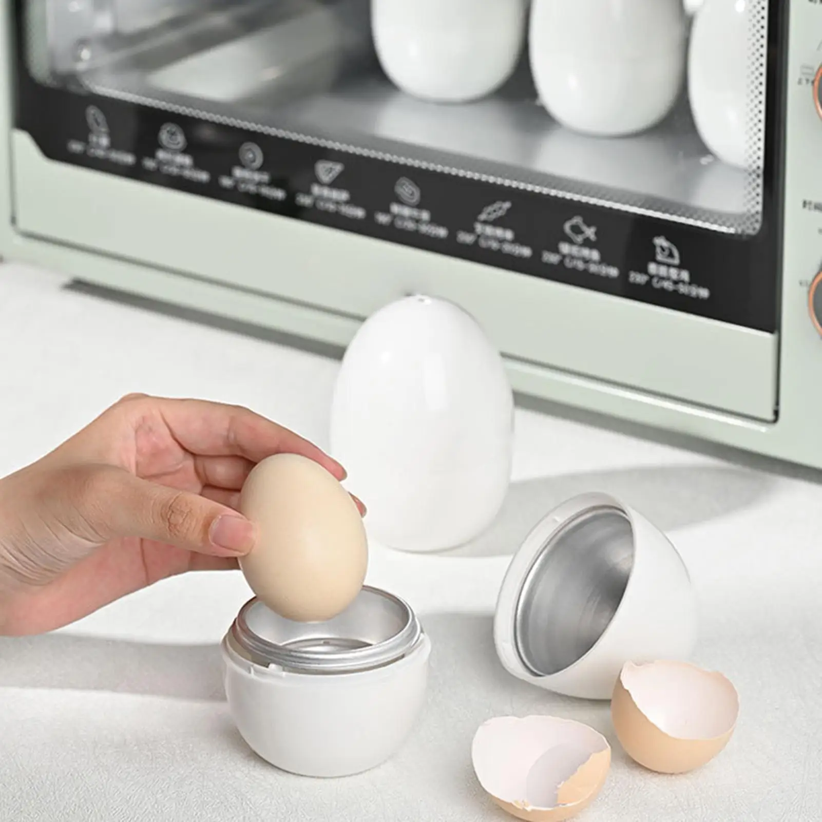 Multifunctional 1/4 Grids Egg Shape Microwave Egg Cooker Professional White Microwave Boiled Egg Maker Quick Egg Steamer