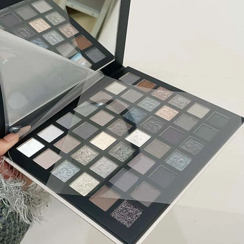 Smoky 42-Color Eyeshadow Palette, Matte Pearl Glitter Highlight, Waterproof Long Lasting Fine Texture Daily Eye Makeup - Image 4