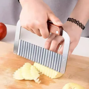 Stainless Steel Wavy Potato Cutter With Wooden Handle Crinkle Vegetable Slicer For Home Kitchen Food Vegetable Cutting Tool