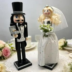 Wooden Nutcracker Decorations Wedding Dress Groom And Bride Decorations Painted Wood Romantic Newlywed Couple Souvenir Decor
