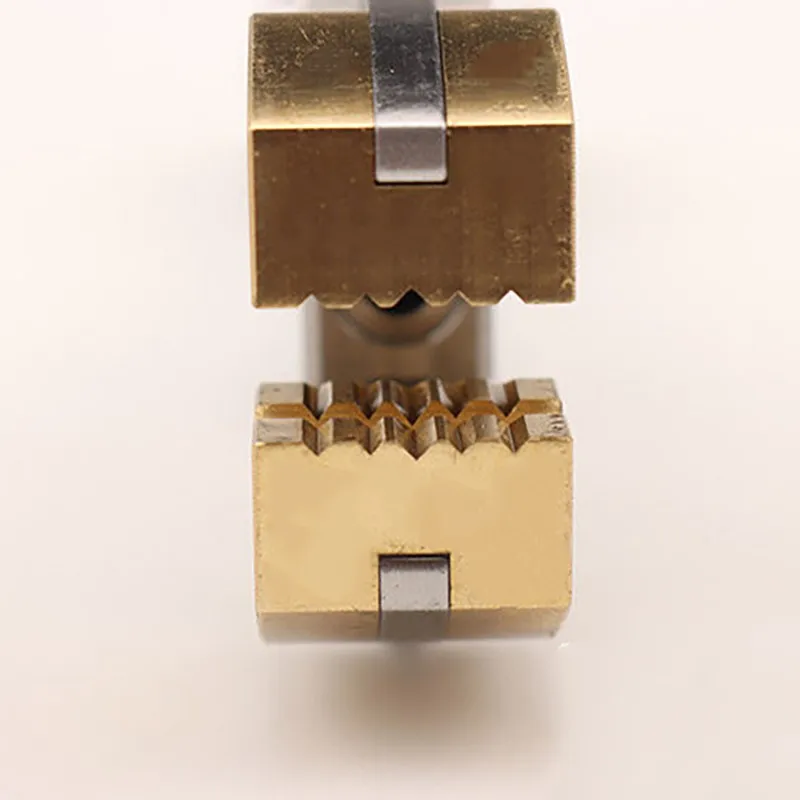 1Pc High Quality Adjustable Hand Held Vise, Brass jaws,Wire Working, Hand DIY Tool Clamp - Image 2