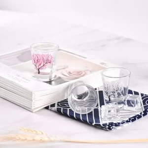 2oz Glass Wine Glass Color Changing Glass Water Cup Sakura Blossom Pattern Color Changing Baijiu Cup