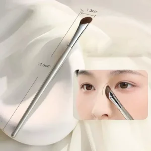 3D Contour Nose Shadow Brush - Angled Eyeliner Wand, Portable travel,Highlighter Makeup Brush,Beginner Professional Makeup Tools