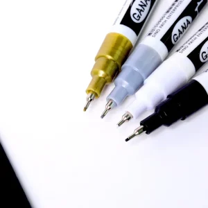 4Pcs/set Oil Based White Black Permanent Paint Markers Pens 0.7mm Extra Fine Waterproof, for Rock Painting, Wood, Metal, Canvas