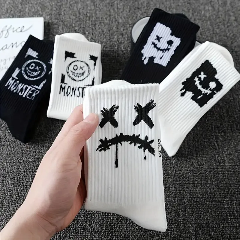 5/10 Pairs Men Women Graffiti Printed socks Street Style Soft Comfortable Sweat Absorbing Breathable Couple Sports Leisure Socks - Image 2