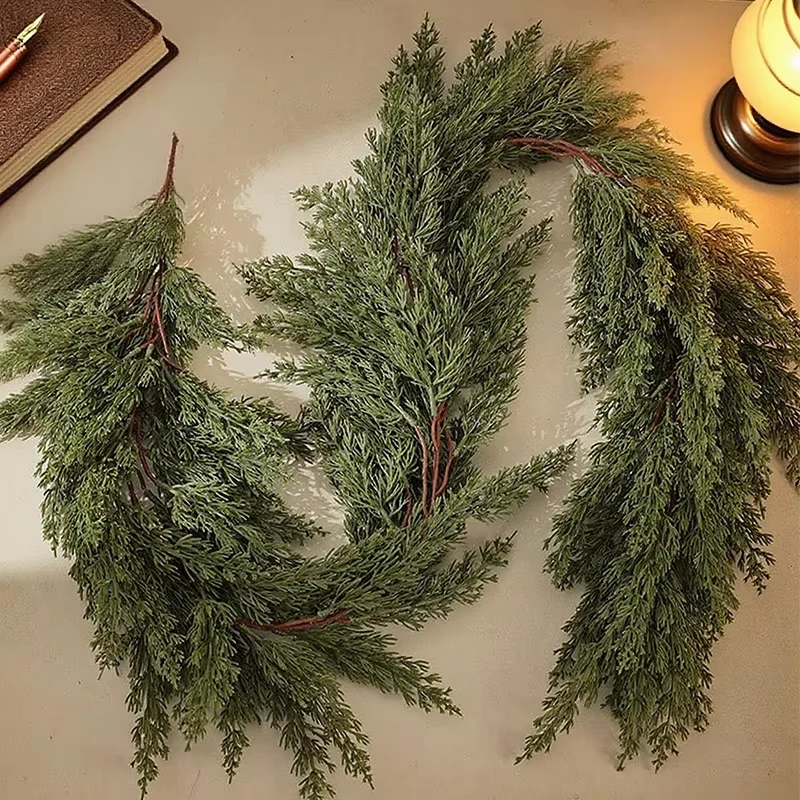 Wholesale and retail Christmas Cedar Pine Garlands,Artificial Cedar Garland,Mantle,Wall,Indoor,Outdoor Christmas Decorations
